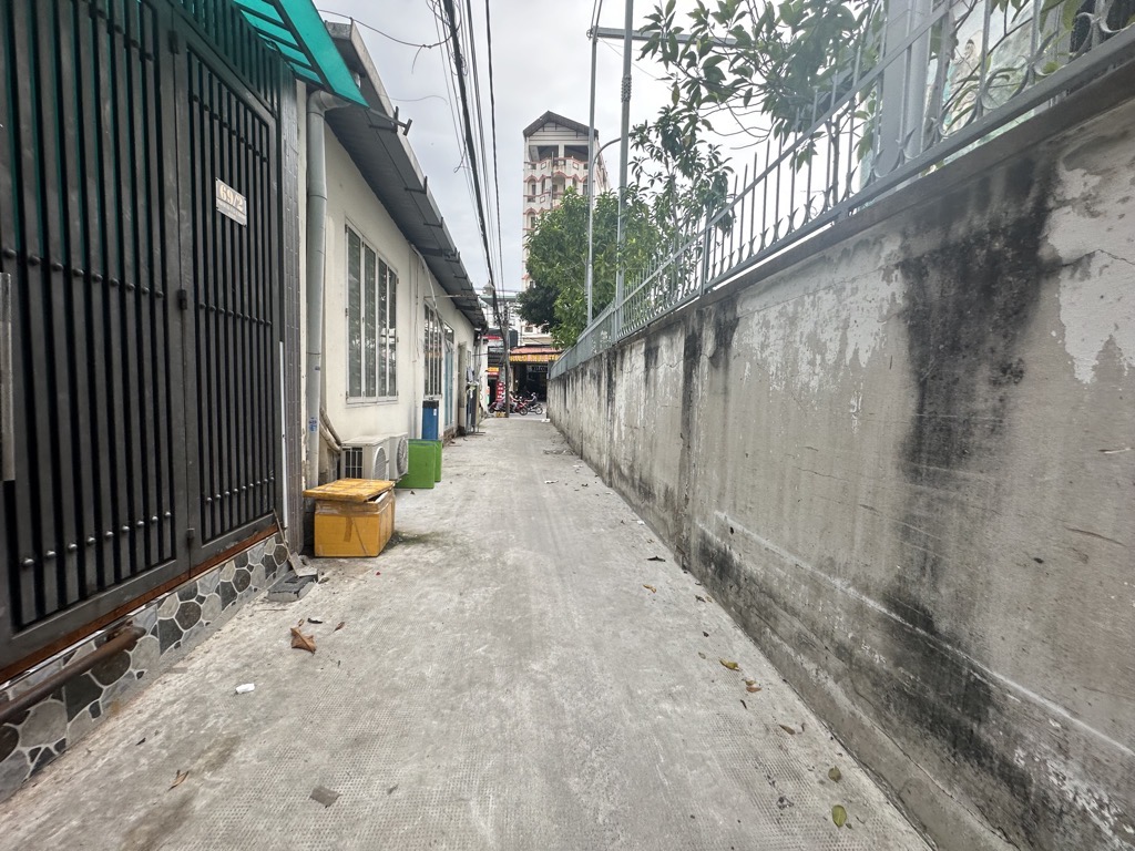 HXH Phan Huy Ích, 4x18.5m, 3 tầng, 19PN